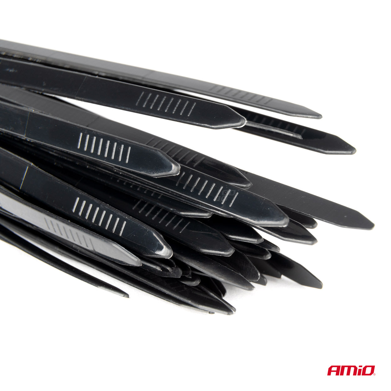 Sorte kabelbindere til organisering af kabler