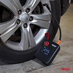 Mini 4-i-1 jumpstarter med LED-lygte