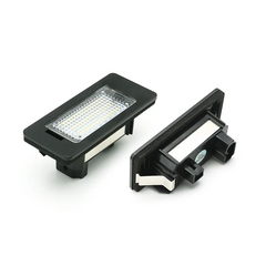 LED Nummerpladelys BMW – Hvid LED (E90, F30, E60, X5 m.fl.) i sort design for opgradering af bilbelysning.